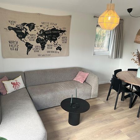 Vakantiehuisje Zeegeluk Vlakbij De Kust Sint Maartensvlotbrug Bagian luar foto
