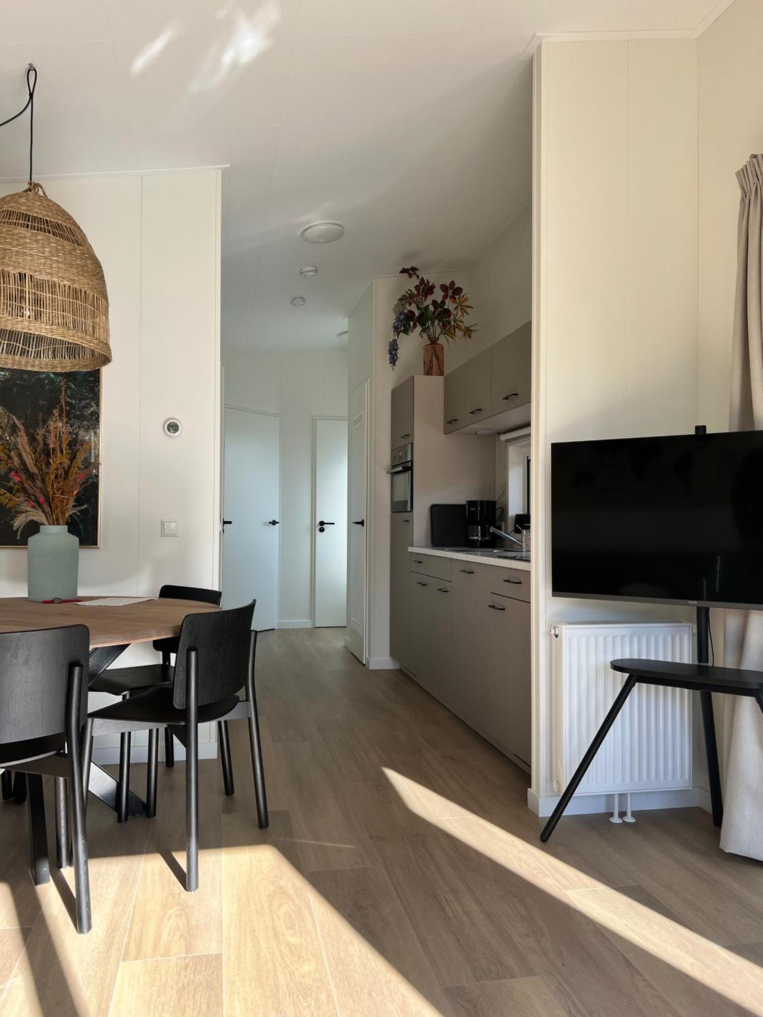 Vakantiehuisje Zeegeluk Vlakbij De Kust Sint Maartensvlotbrug Bagian luar foto